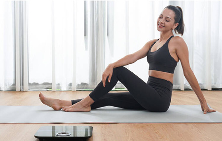 Yunmai Premium M1301 smart scale with 13 body measurement functions
