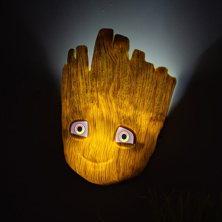 Lampka 3D Baby Groot od Marvel do przyklejenia