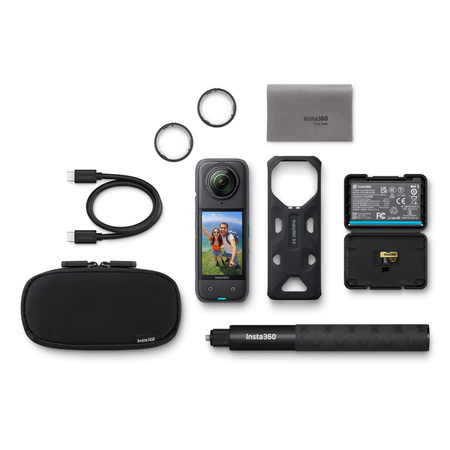 Set with an insta360 x4 camera + memory card