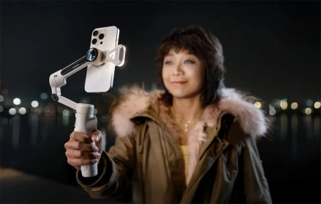 Insta360 Flow 2 Pro Spotlight