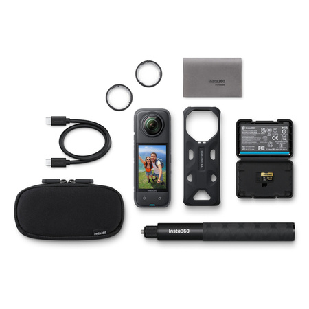 Zestaw z kamerą sportową Insta360 X4 (256GB)